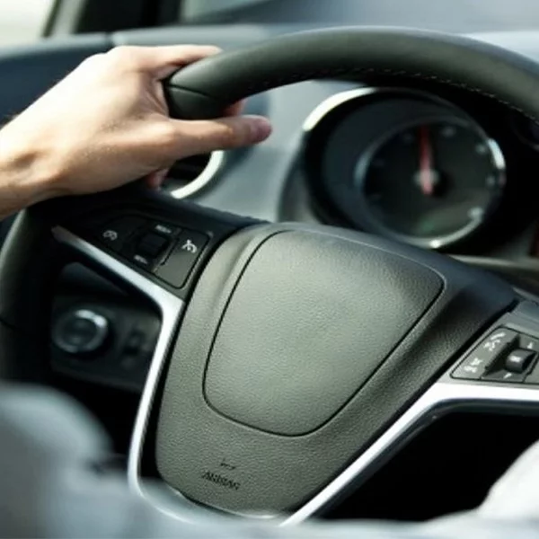 علت صدای تق تق و غرغر فرمان برقی ماشین چیست؟