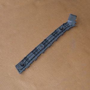 پایه چپ سپر عقب