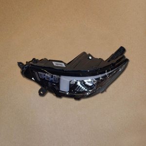 جلو پنجره - آریزو ۶ پرو