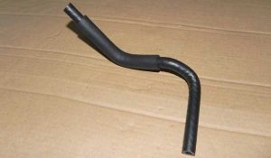 لوله ورودی از موتور به مخزن انبساط ام وی ام ۵۳۰ و ۵۵۰