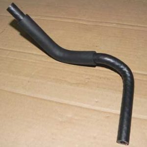 لوله ورودی از موتور به مخزن انبساط ام وی ام ۵۳۰ و ۵۵۰