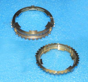 دنده برنجی بیرونی کشوئی ۱ و ۲ - ام وی ام ۵۵۰