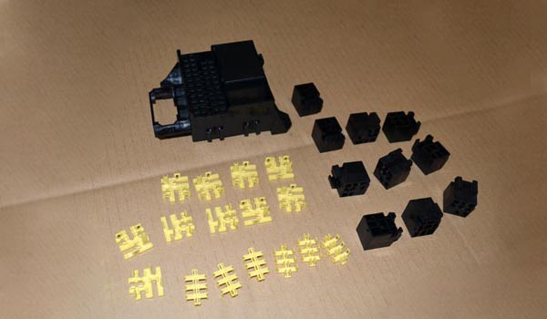 جعبه فیوز داشبورد - ام وی ام ۱۱۰