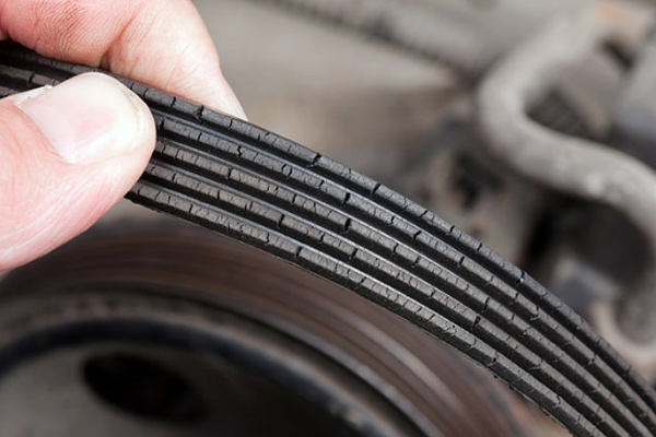 تسمه دینام چیست؟ زمان مناسب تعویض آن