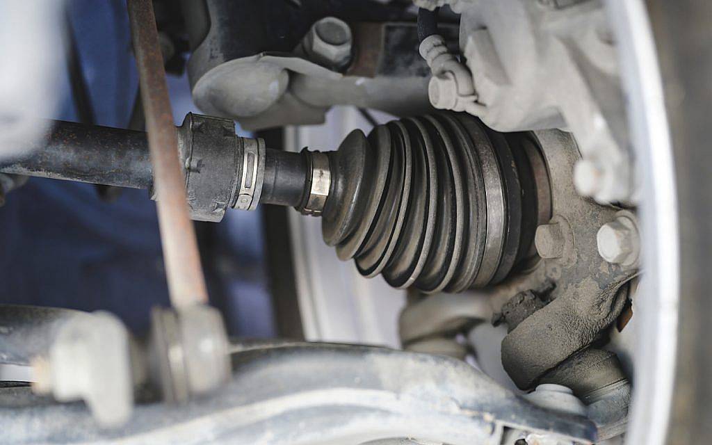 علائم و عوامل خرابی پلوس خودرو چیست