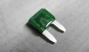 فیوز ۳۰ آمپری