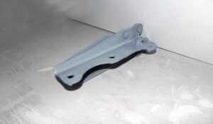 لولای راست درب موتور - ام وی ام ۵۵۰