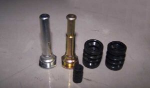 پین کالیبر ترمز چرخ جلو - ام وی ام 110S